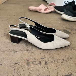 Theory Block Gray Suede Pointy Toe Slingback Size 6.5-7